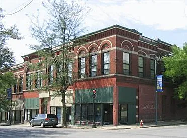 104 S 5th St #D — Photo 1