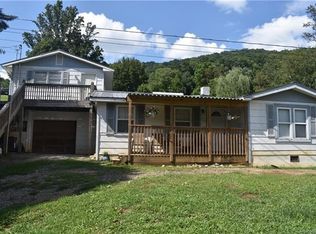 2795 Old Henson Cove Rd, Canton, NC 28716