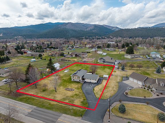 3rd image of 2105 Humble Rd