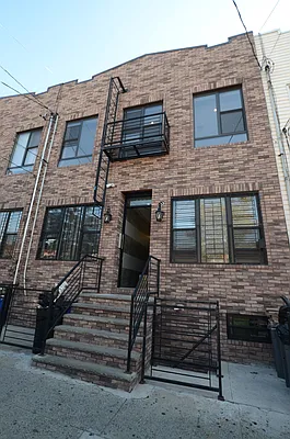 Rented by Miron Realty Group | media 107