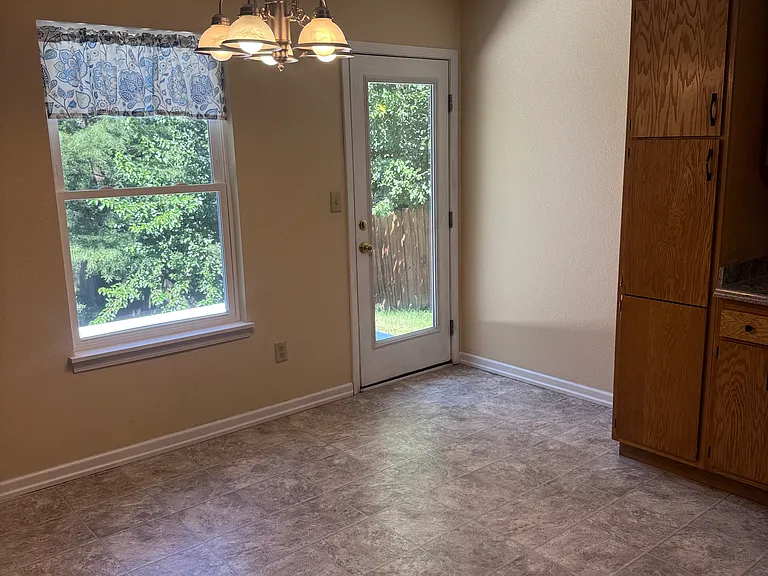 548 S Crimson Ct — Photo 4