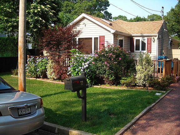 2nd image of 99 Seawanhaka Ave