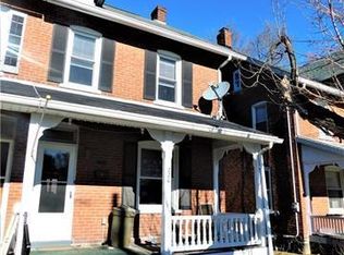 220 Locust St, Coopersburg, PA 18036