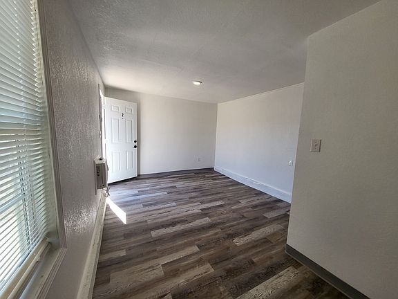 3rd image of 82 N Louisiana St #B