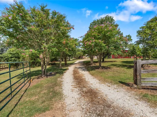 19331 Fm 1452 W, Normangee, TX 77871