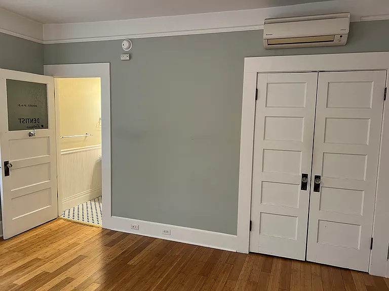 420 NE Birch St #204 — Photo 2