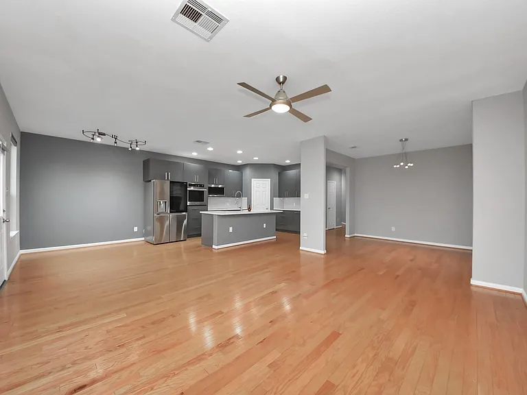 10062 Hillside Bayou Dr — Photo 17