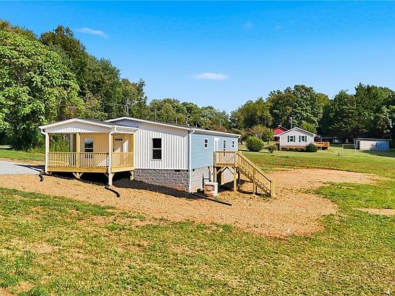 4th image of 103 Maple Glen Ct