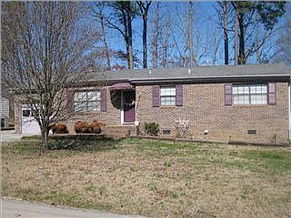 5th image of 8305 Iris Dr