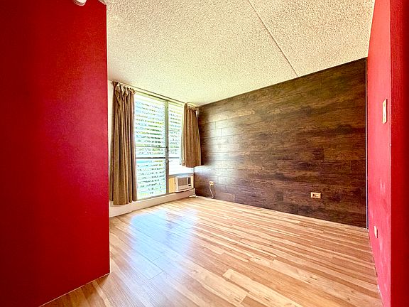 5th image of 2845 Waialae Ave APT 216