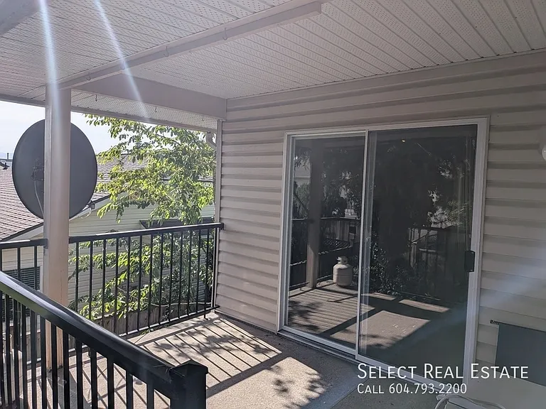 31033 Upper Maclure Rd — Photo 5