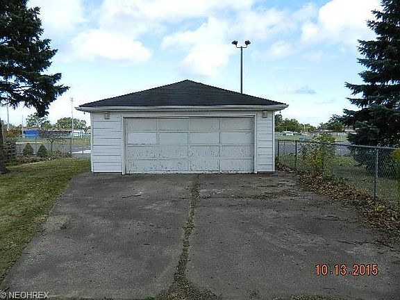 5th image of 1104 Highland Park Blvd