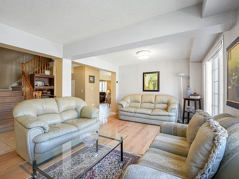 14 Middlecote Dr — Photo 22
