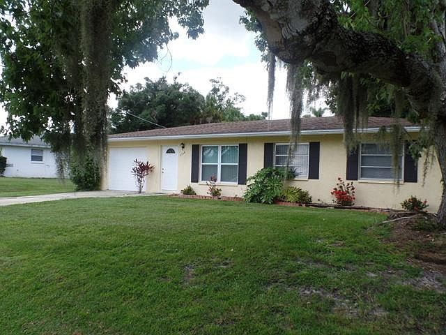 1st image of 4548 Beacon Dr Unit 12