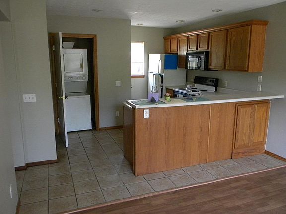 4th image of 20 Bass Ave