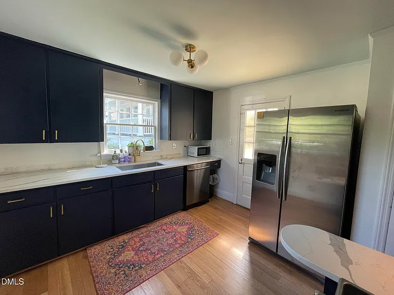 1009 Canterbury Rd — Photo 2