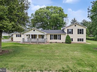 9807 Hutchison Ln, Manassas, VA 20110