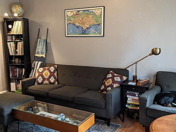 4th image of 1077 N Marshfield Ave #2