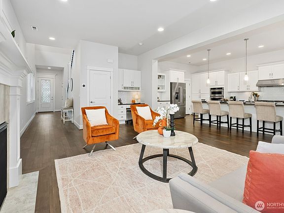 4th image of 479 5th Avenue NE