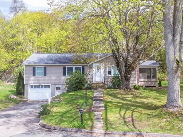 11 Country Drive, Norwich, CT 06360