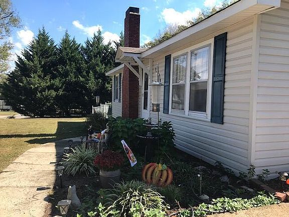2nd image of 5106 Gooden Ln