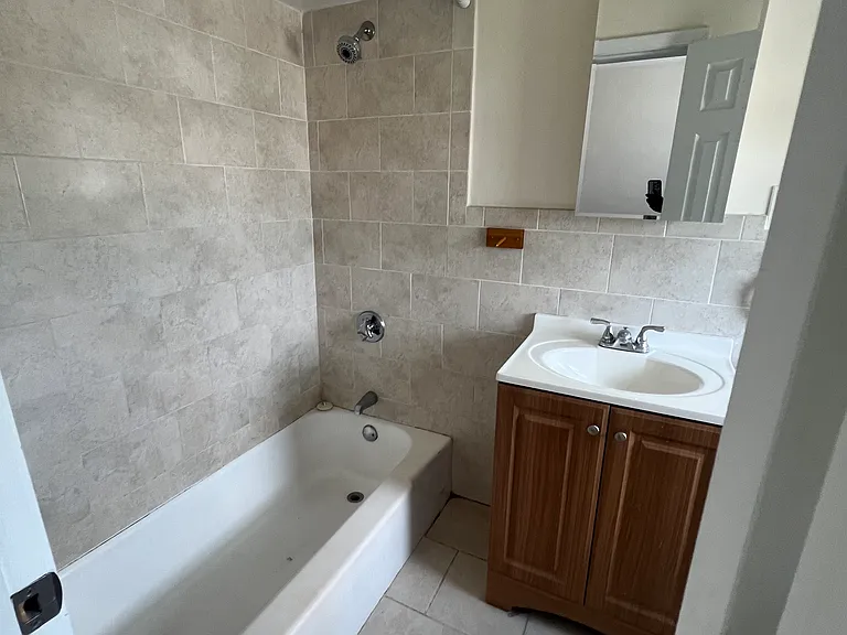 9 Temple St #4 — Photo 9