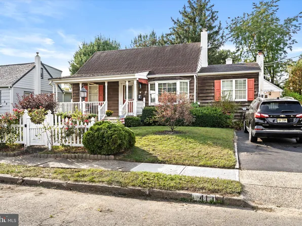 41 Collins Rd, Hamilton, NJ 08619