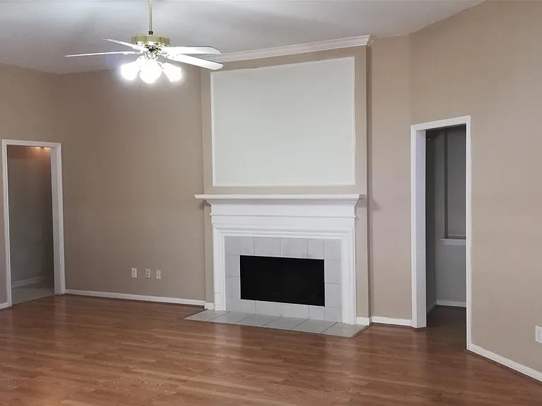22735 April Springs Ln — Photo 6