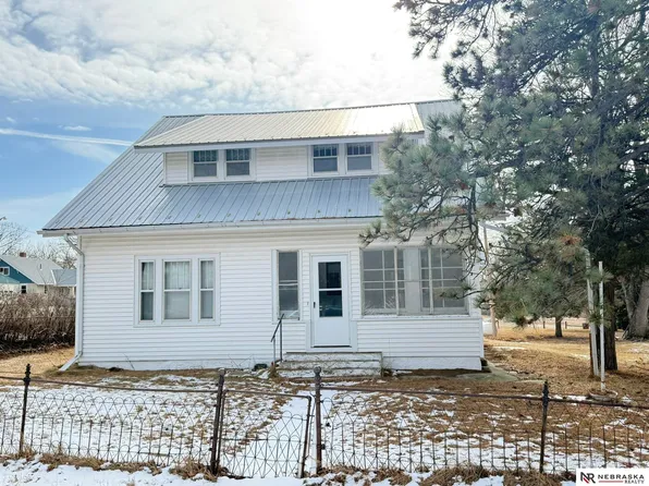 88 E Dexter St, Wood Lake, NE 69221