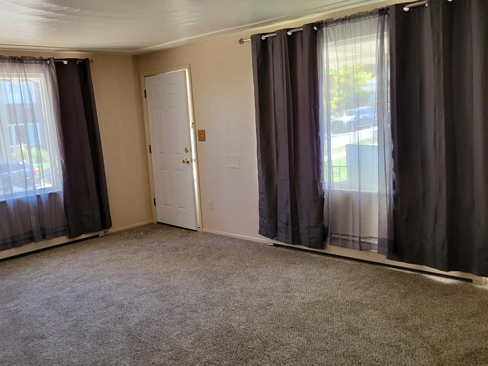 Front door/living room