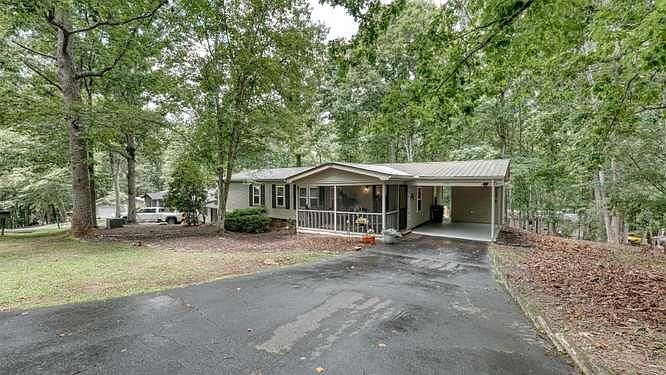 1st image of 790 Lakeside Dr