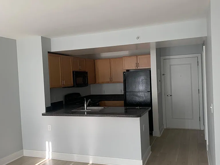 800 4th St SW #S705 — Photo 5