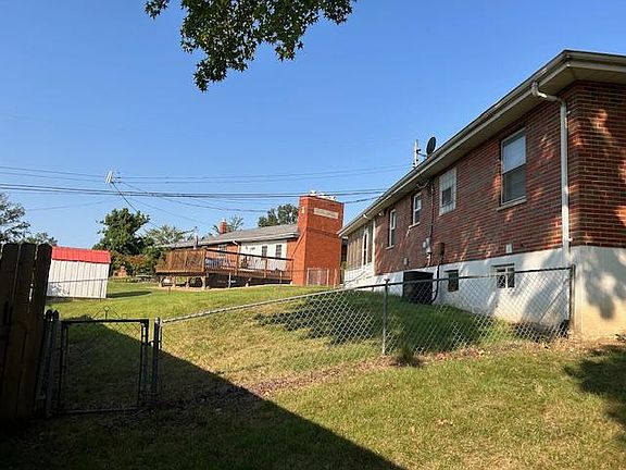 2nd image of 1600 Meredith Dr