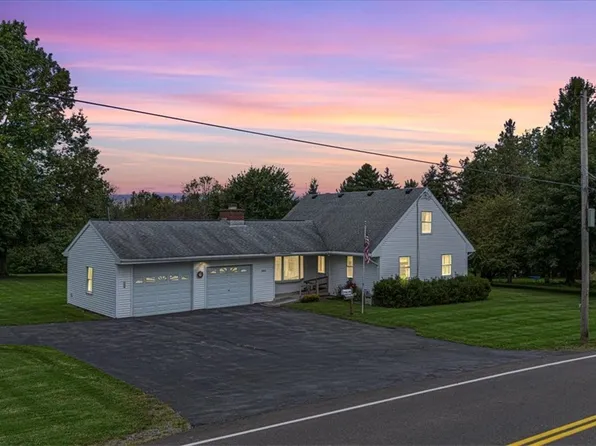 6003 E Townline Rd, Williamson, NY 14589