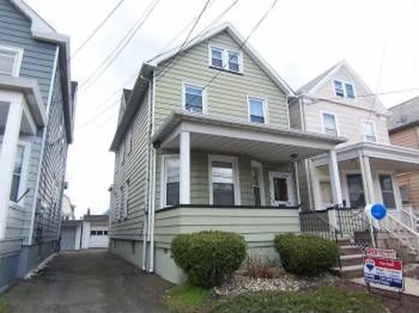 399 Lawrie St, Perth Amboy, NJ 08861