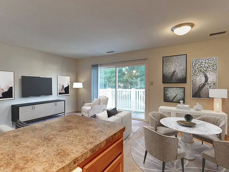 Fox Chase Apartments — Photo 7