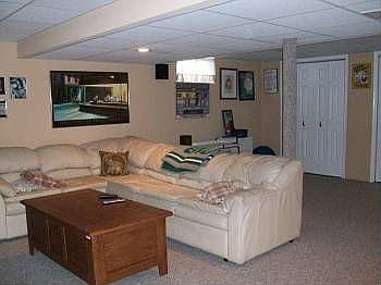 2nd image of 23 Locust Rd