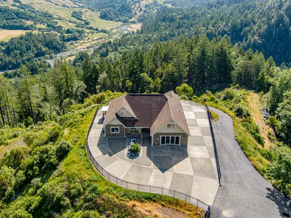 3550 Blue Rock Rd, Garberville, CA 95542