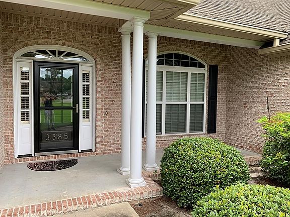 FRONT PORCH ENTRY