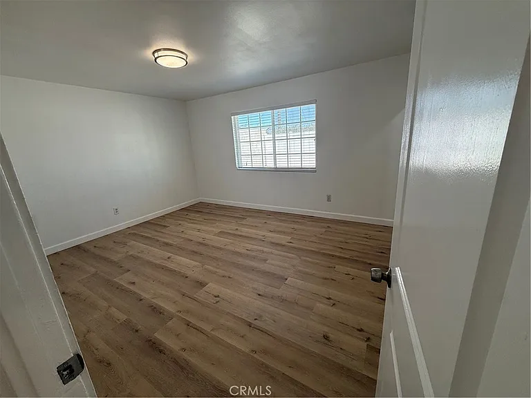 19231 Tranbarger St — Photo 12