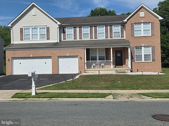 2nd image of 1142 E Founds St
