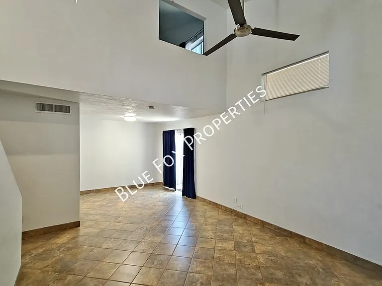 880 E Peppergrass Ln — Photo 4