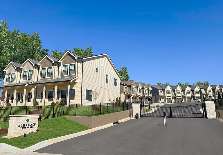 Noble Townhomes — Photo 1
