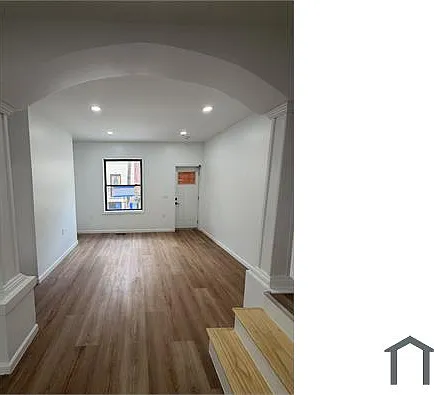 3 bed, $2,200 — Photo 2