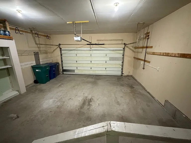 2442 Highland View Dr — Photo 16