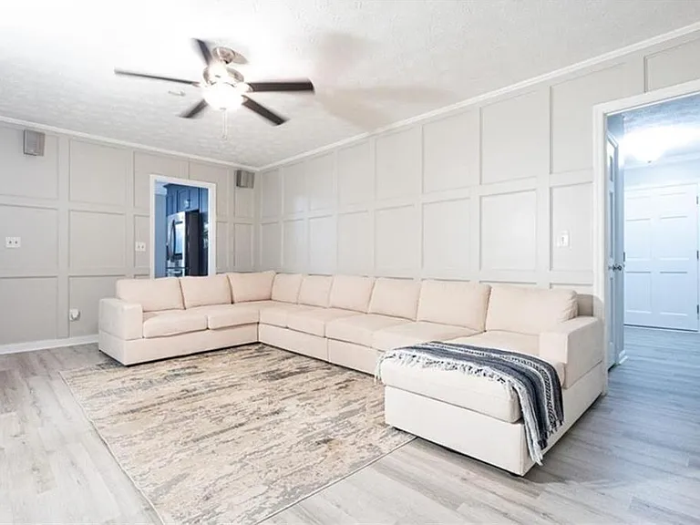 2749 Fieldstone Dr SE — Photo 3