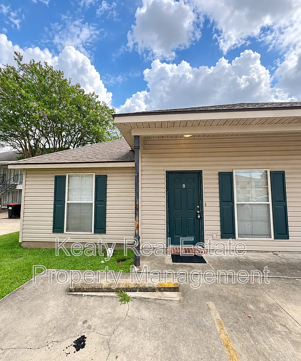 109A Country Ln