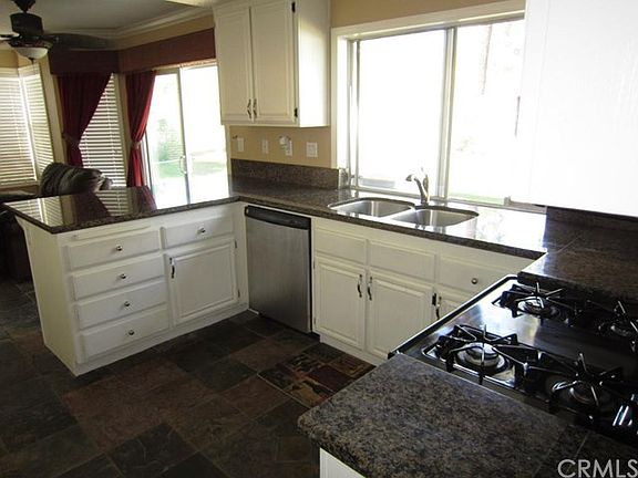 5th image of 39500 Avenida Miguel Oeste