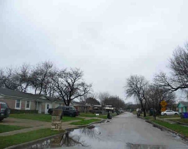 Exterior Neighborhood (street photo)