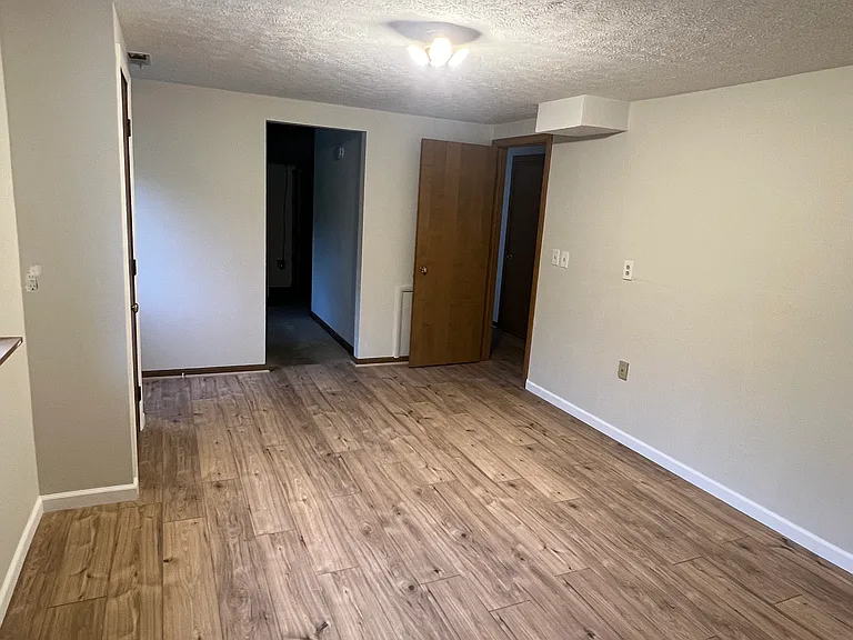 8335 Shepard Rd — Photo 21